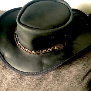 Barmah leather hat used Twice